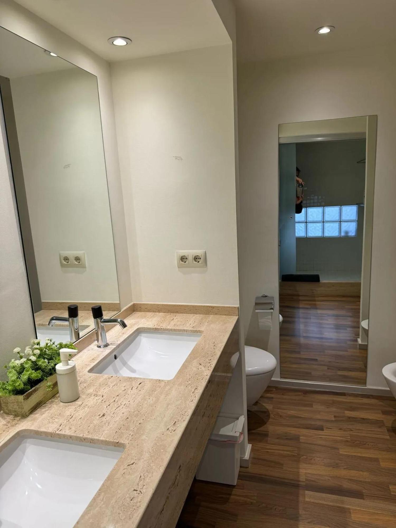 Spacious Apartment In Valencia With Sea View - 160 Sqm 外观 照片